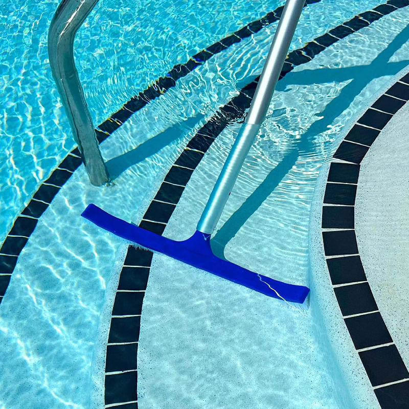 Standard 18" Pool Brush M-90136